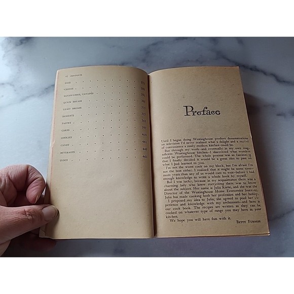 Westinghouse Cookbook  Betty Furness Vintage Paperback 1954 - Picture 5 of 10